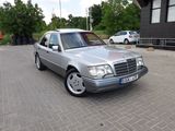 Mercedes E Class foto 1