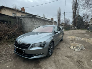 Skoda Superb foto 4