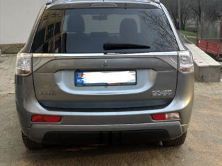 Mitsubishi Outlander foto 4