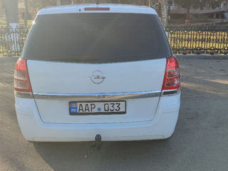 Opel Zafira foto 5