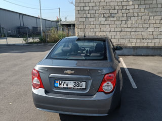 Chevrolet Aveo foto 4