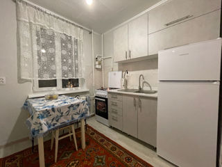 Apartament cu 1 cameră, 48 m², Sculeni, Chișinău