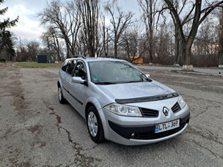 Renault Megane foto 2