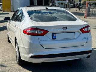 Ford Fusion foto 7