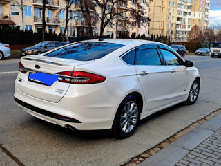 Ford Fusion foto 4