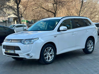 Mitsubishi Outlander foto 3