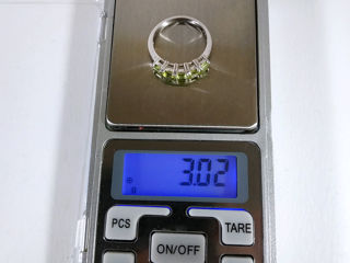 Серебряное кольцо 925 пробы с драгоценным каменем Хризолит (Перидот). Размер 18 foto 15