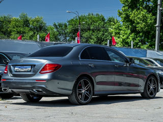 Mercedes E-Class foto 5