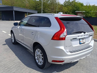 Volvo XC60 foto 9