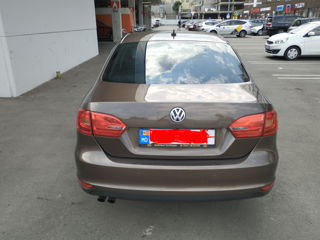 Volkswagen Jetta foto 6