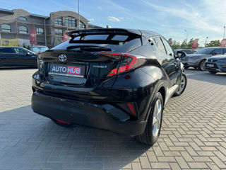 Toyota C-HR foto 10