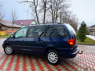 Volkswagen Sharan foto 9