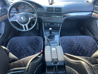 BMW 5 Series foto 18