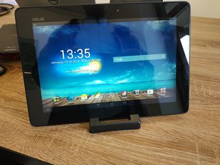 Asus memo pad Smart 10 , ram 2gb, rom 16gb, dual speaker, camera 5mpix, ips Full HD фото 1