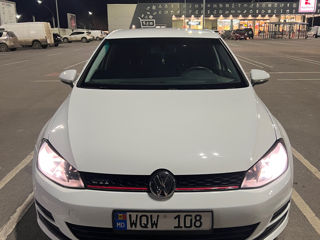 Volkswagen Golf foto 2