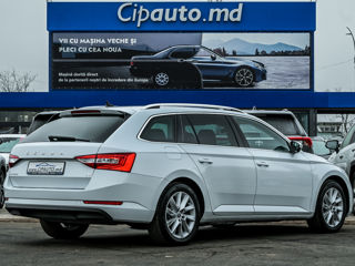 Skoda Superb foto 5