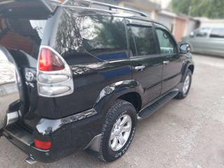 Toyota Land Cruiser Prado foto 7