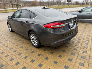 Ford Fusion foto 7