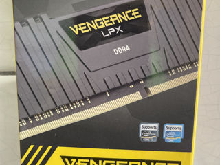 DDR4 Corsair 16/32 GB foto 2