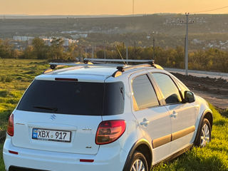 Suzuki SX4 foto 3