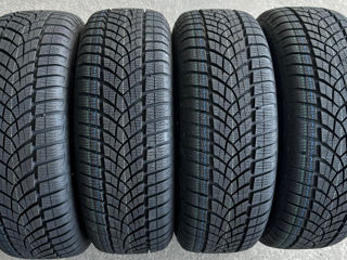 205/60 R16 Goodyear UltraGrip Performance