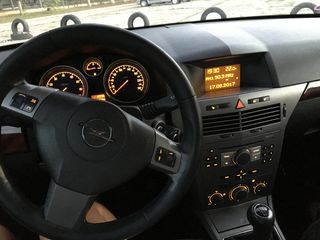 Opel Astra foto 8