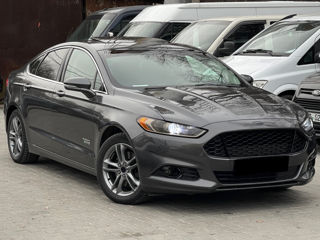 Ford Fusion foto 4