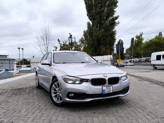 BMW 3 Series foto 8