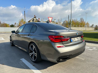 BMW 7 Series foto 8