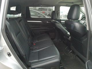 Toyota Highlander foto 6