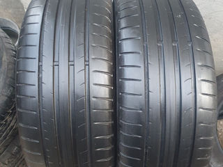 205/60/ R16- Dunlop.