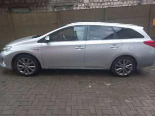 Toyota Auris foto 2