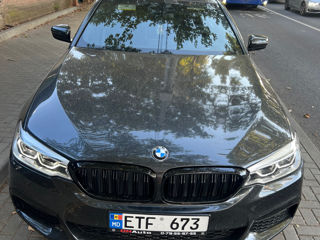 BMW 5 Series foto 1