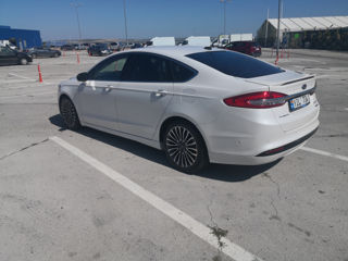 Ford Fusion foto 3