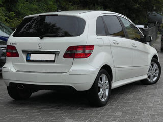 Mercedes B-Class foto 3