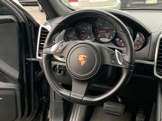 Porsche Cayenne foto 9