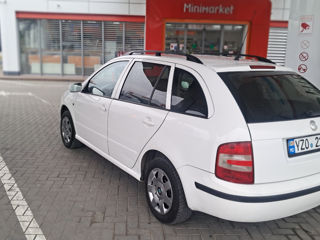 Skoda Fabia foto 4