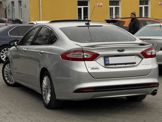 Ford Fusion foto 5