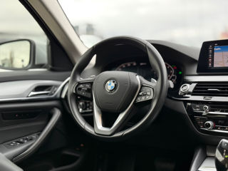 BMW 5 Series foto 8