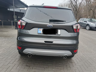 Ford Kuga foto 9