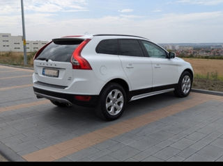 Volvo XC60 foto 2