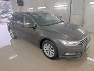 Volkswagen Passat foto 2