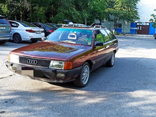 Audi 100 фото 0
