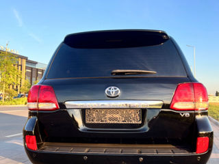 Toyota Land Cruiser foto 7