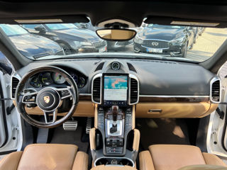 Porsche Cayenne foto 8