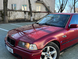 BMW 3 Series foto 3