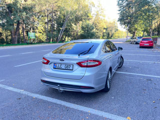 Ford Mondeo foto 3