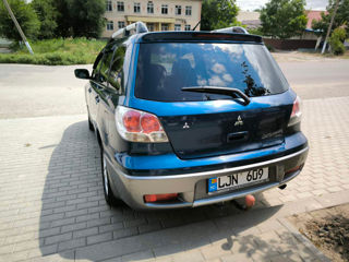 Mitsubishi Outlander foto 9