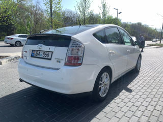 Toyota Prius foto 4