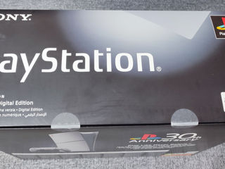 PlayStation 5 30th anniversary limited edition foto 3